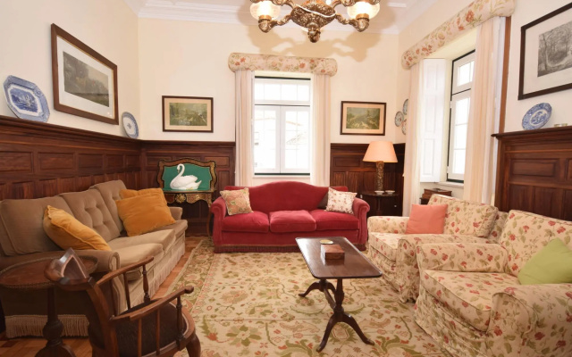 Lush Mansion In Aldeia Galega With Private Pool