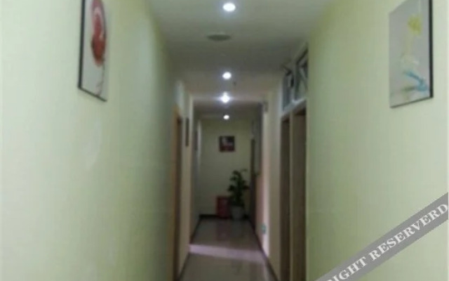 Woke Chain Hotel (Konggang)