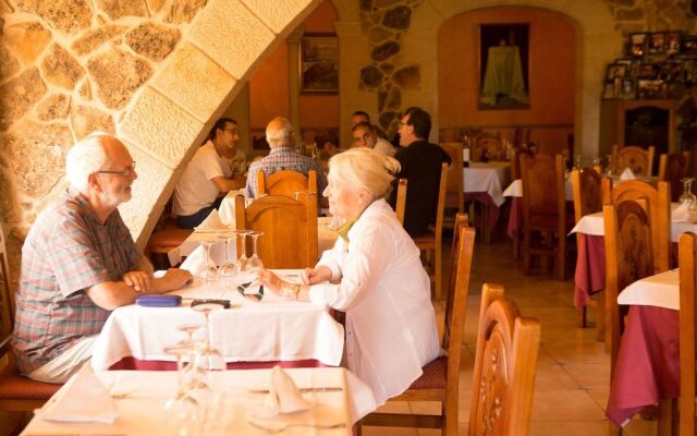 Hotel Miralles