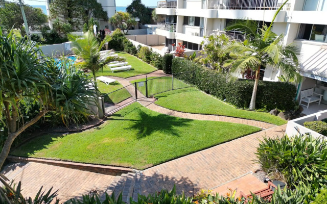 Surfers Chalet