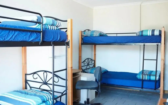 Rooftop Travellers lodge