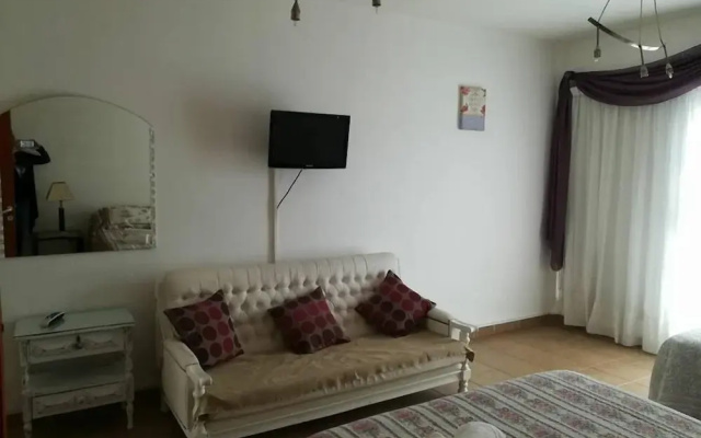 679 Inn Apart Hotel