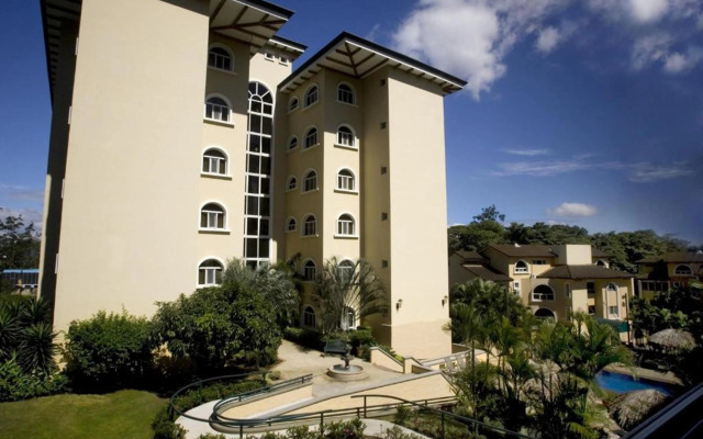 Apartotel & Suites Villas del Rio