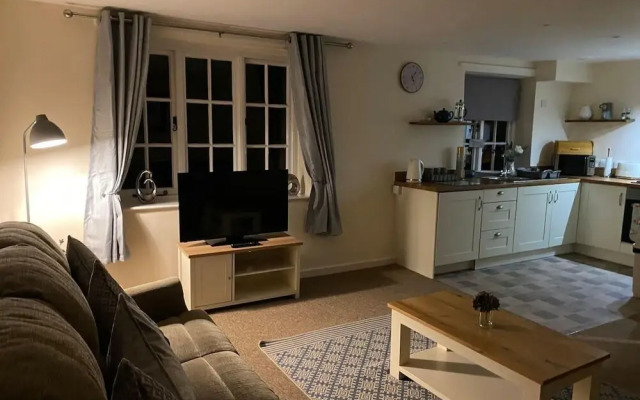 Beautiful 1 Bed Apartment in the Heart of Ludlow