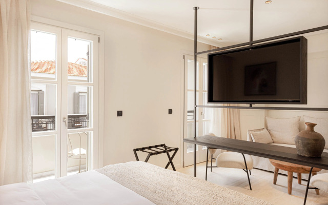 Doryssa Theorem Hotel