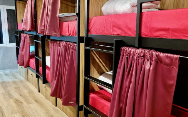 Velvet Hostel Business