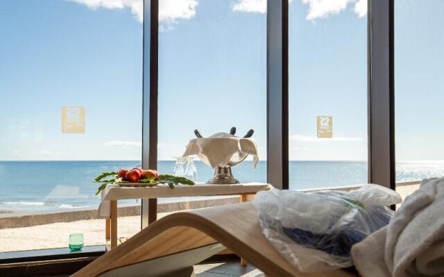 R2 Romantic Fantasia Dreams & Suites Hotel