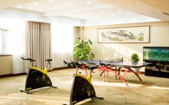 Zhongzhou Yufeng International Hotel