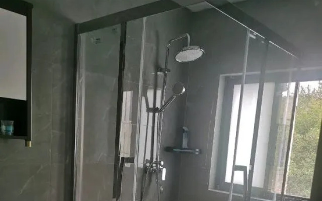 Jinting Laohe Jibanyuewan Homestay