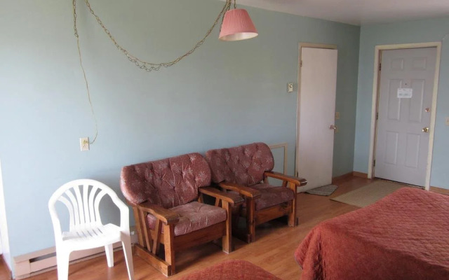 Baybreeze Restaurant and Motel