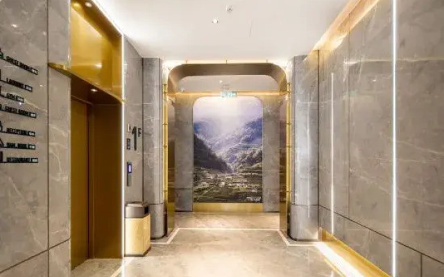 Tongliao Wanda Plaza Atour Hotel