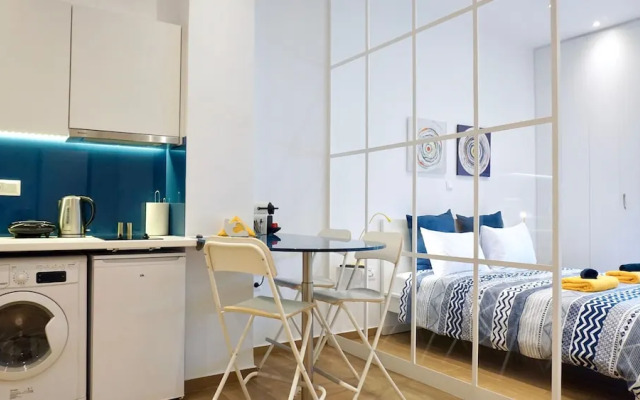 Charming Sunny Studio in Athens