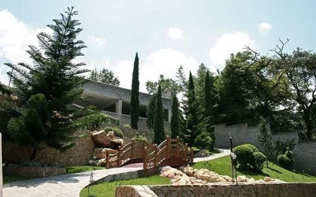 Suites Jardin Imperial