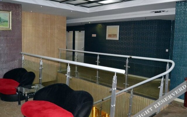 Junyue Business Hotel