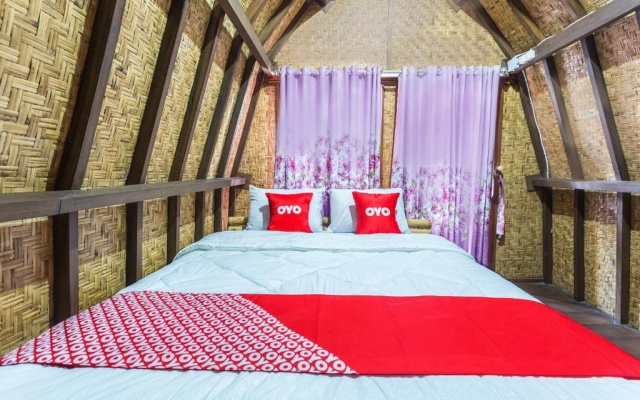 Hotel O Telone Bungalow – Guest Rooms – Sekaroh