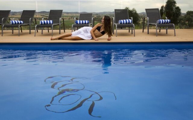 Everview Luxury Retreat