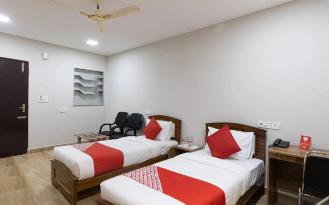 Nestle Inn By OYO Rooms