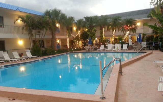 Island House Hotel