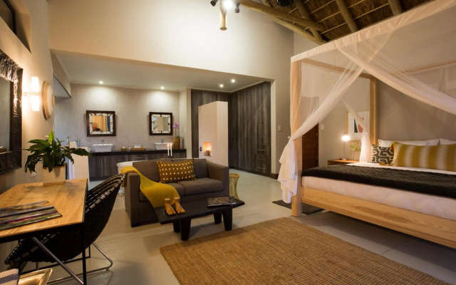 Moya Safari Villa