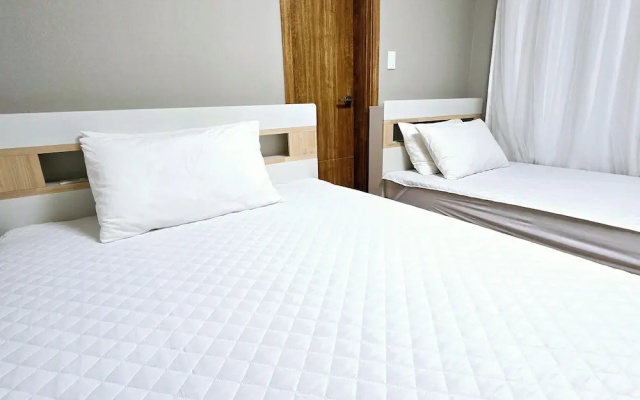Incheon Airport Guesthouse L