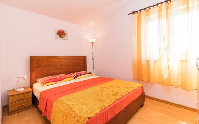 Nice Home in Pomer With Wifi and 3 Bedrooms