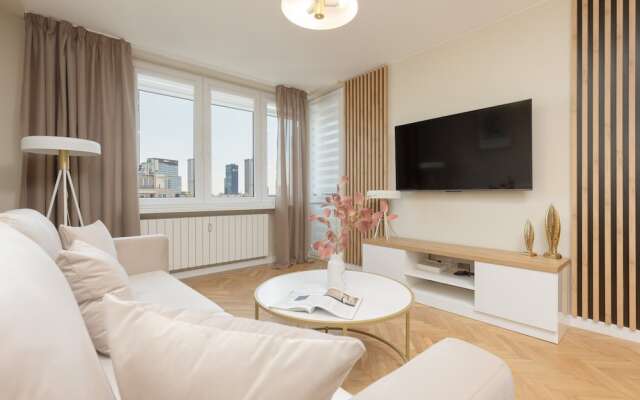 Apartment Srebrna With a View by Renters