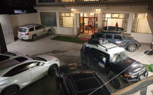 Aba Tibetan Style Hotel