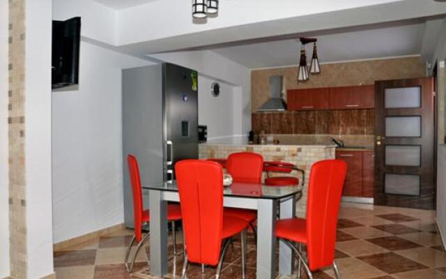 Ap. 64 Linda Residence