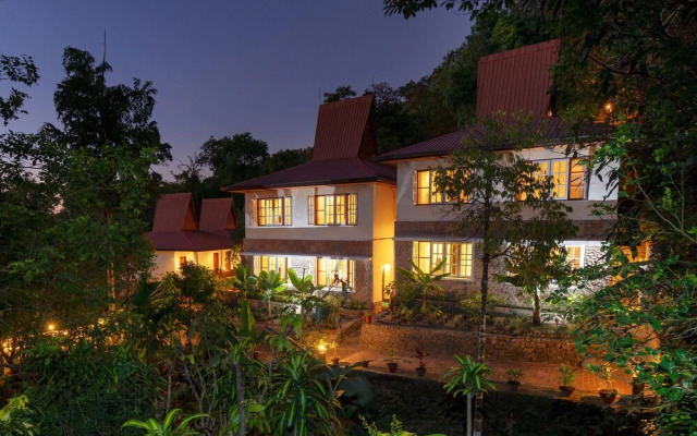 Golden Rock Hotel