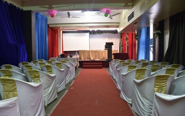 Oyo 49896 Hotel Ic Inn