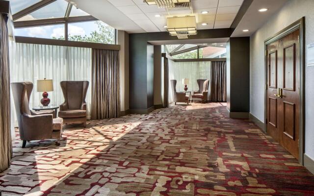 DoubleTree by Hilton Hotel Largo/Washington DC