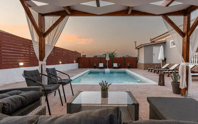 Atlas Villa