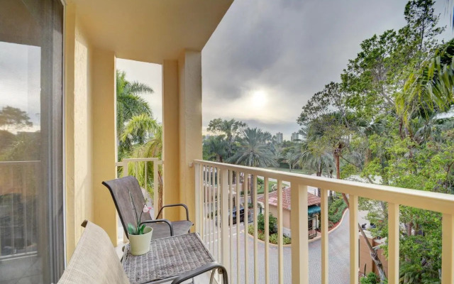 Renovated 2/2 Unit at Yacht Club/Aventura