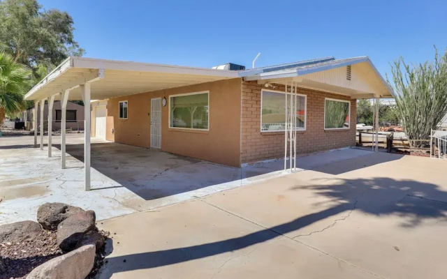Riverfront Bullhead City Home w/ Mountain Views!