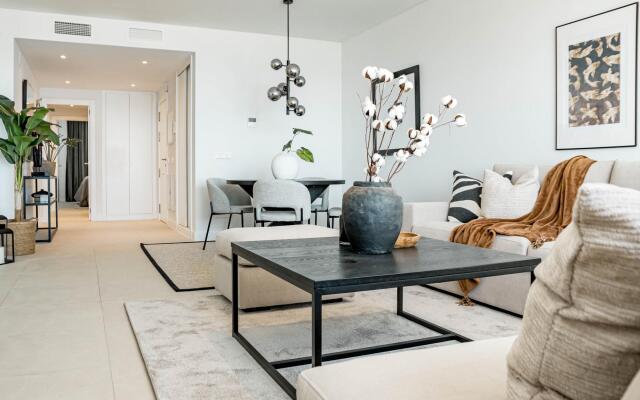 LME92B - Top class flat in Estepona, near beach