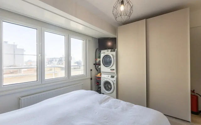 Modern Flat Near the sea