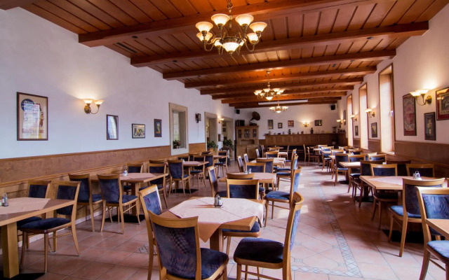 Hotel Avion