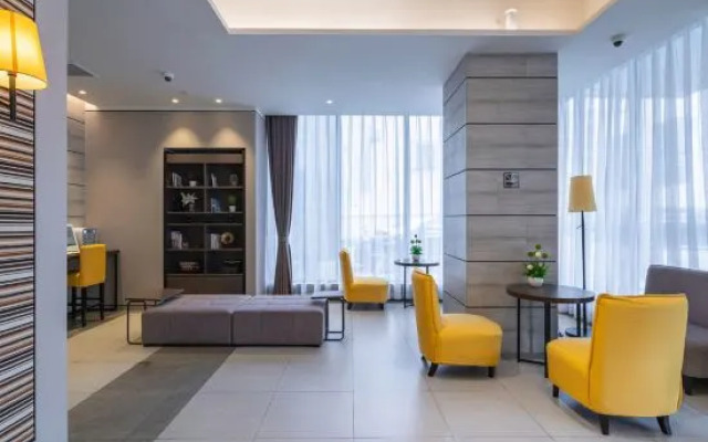 Homeinn Plus Hotel (Shanghai Zhangjiang Guanglan Road Subway Station)