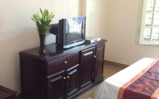 Phuong Dong Hotel