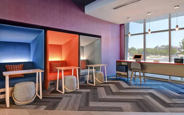 Holiday Inn Htl Stes Lithia Sp