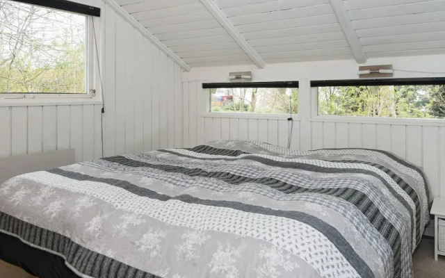 6 Person Holiday Home in Oksbol