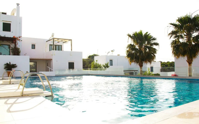 Villa Stefania with Pool