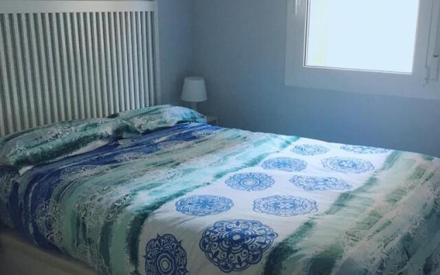 Apartamento a 50 mts playa con piscina en Blanes muy céntrico y acogedor.