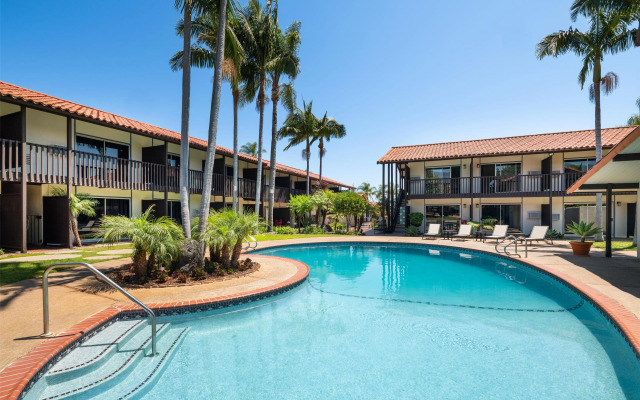Best Western Plus Pepper Tree Inn