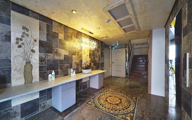 Tongyeong Omad Hotel