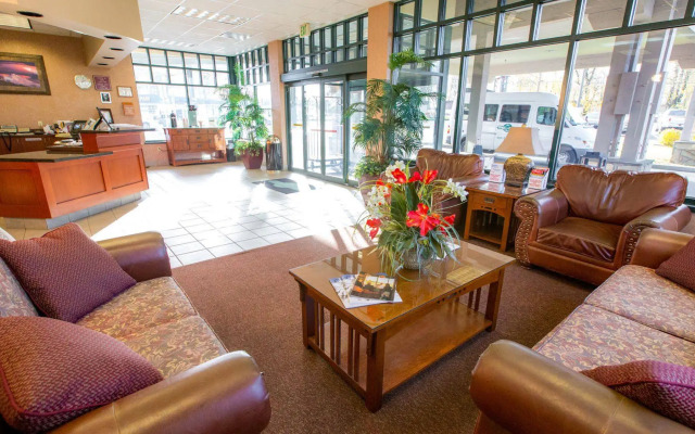 Portlander Inn and Marketplace
