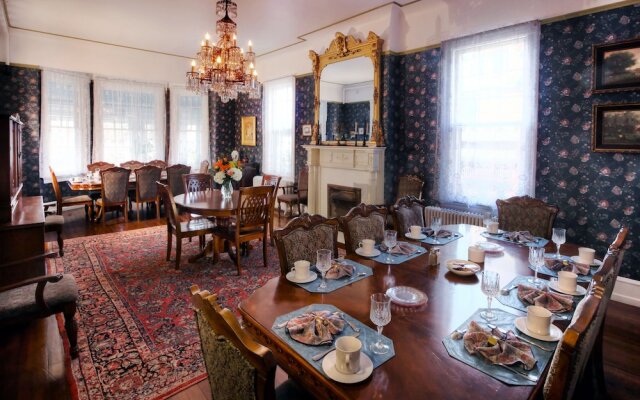 Wilbraham Mansion