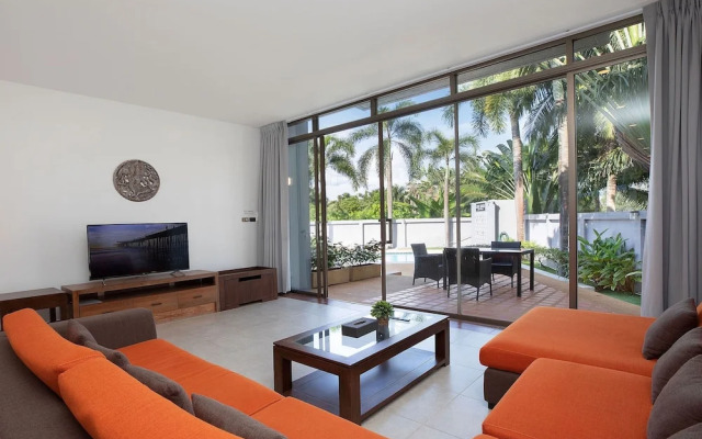 Private 3BR Pool Access Villa Argent 10