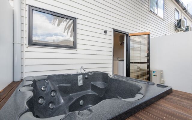 ASURE Rotorua International Motor Inn