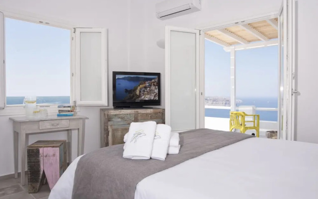 Grand View - Megalochori Santorini